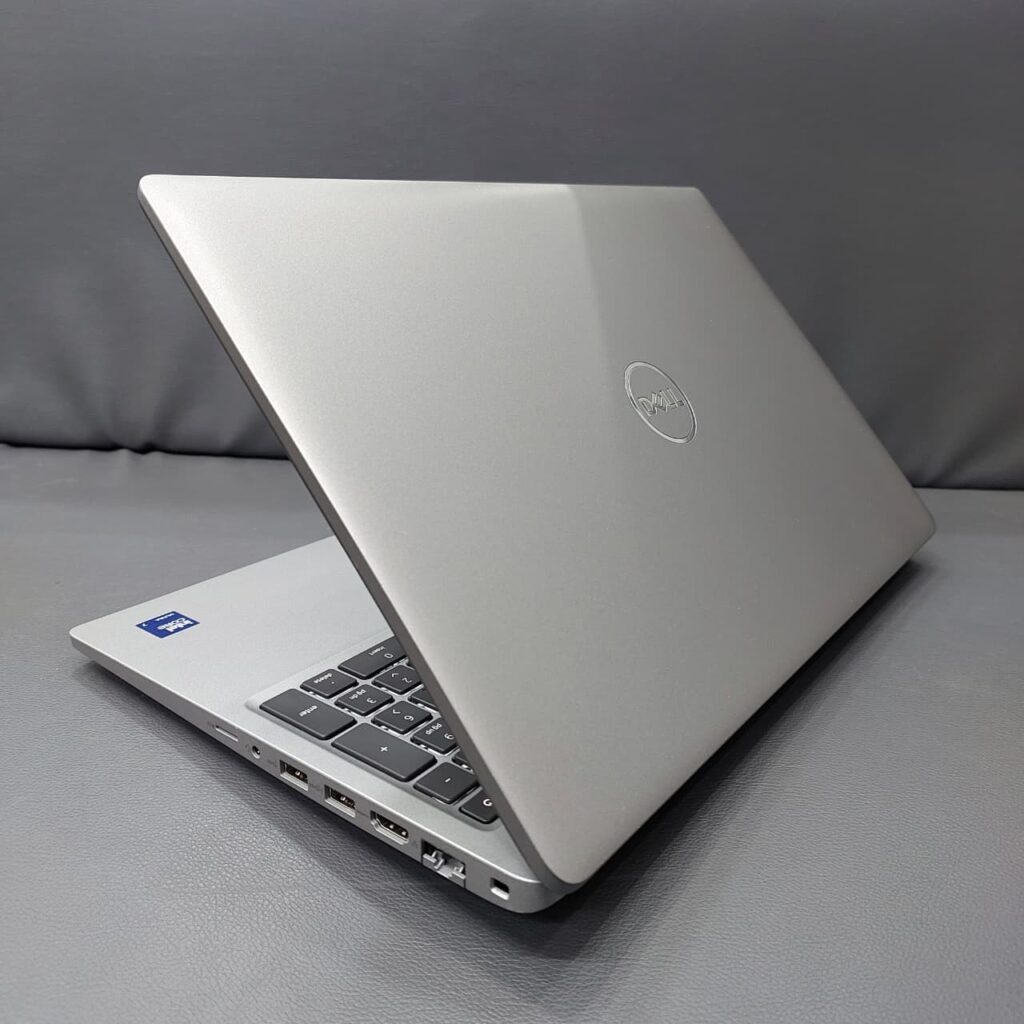 DELL LATITUDE 5550